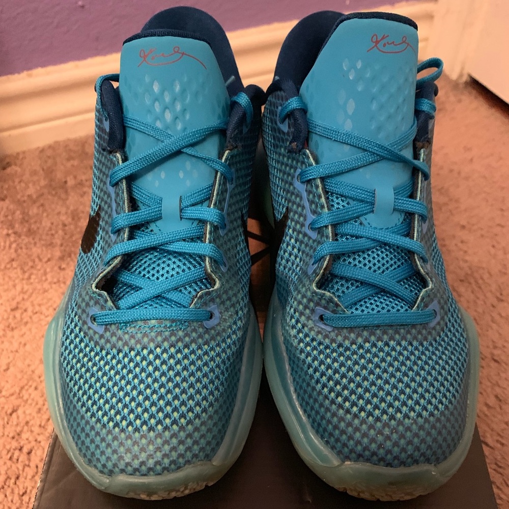 Nike Kobe X 10- Size 3Y Turquoise Blue